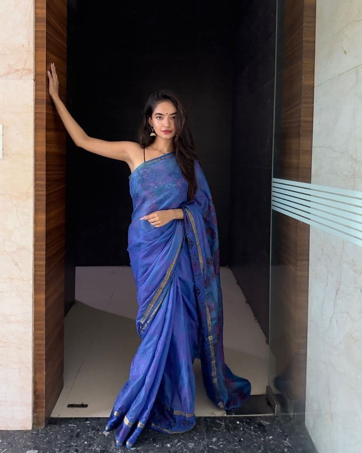 anushkha-sen-hot-blue-saree-photoshoot